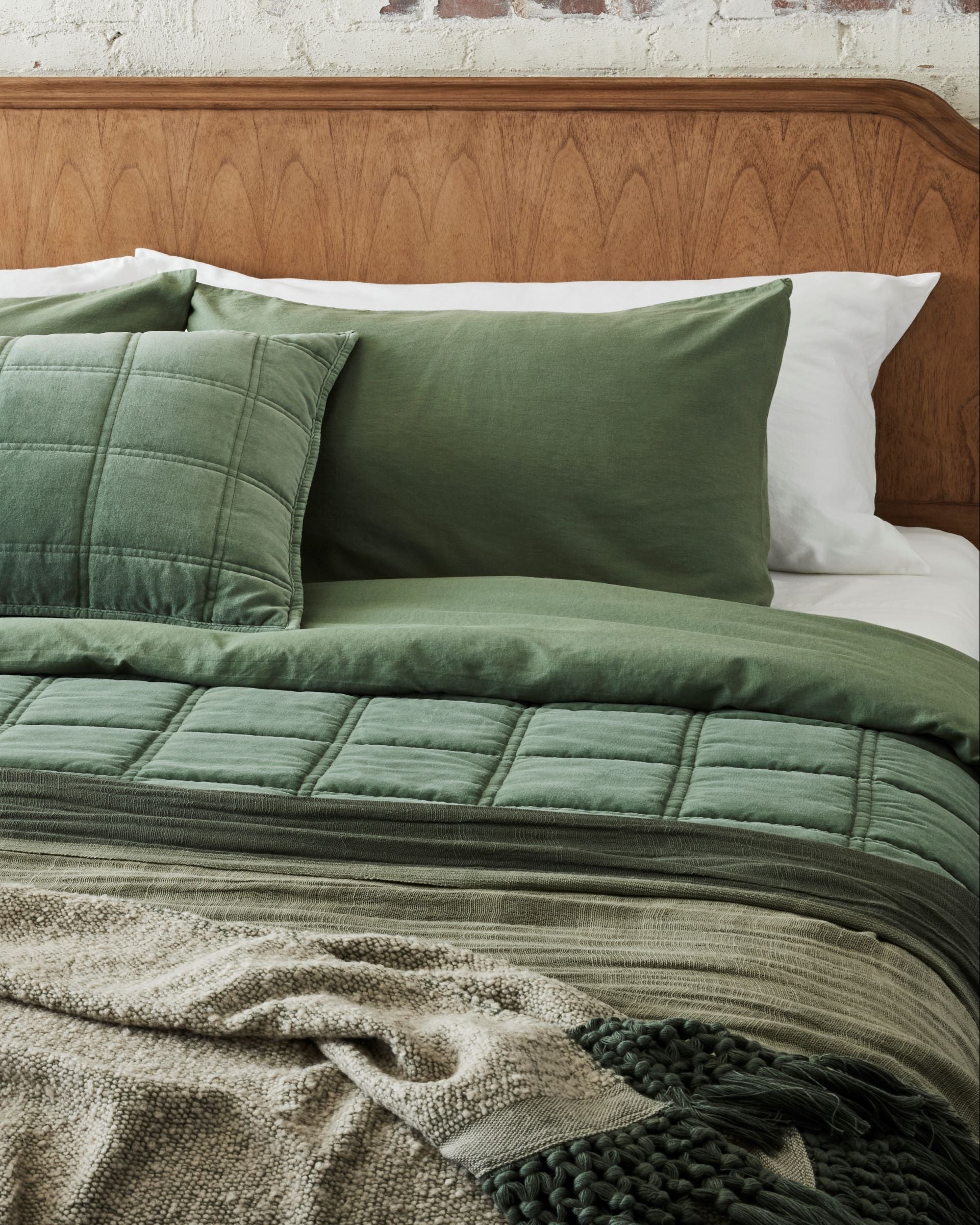 Weekend Velvet Quilt - Dusty Green
