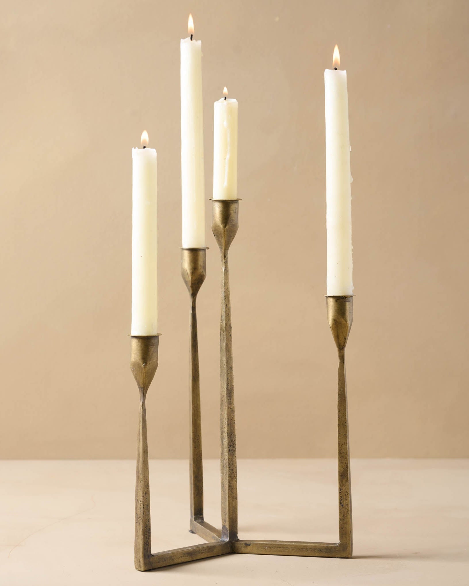 Antique Brass Gatecrest Multi Taper Holder