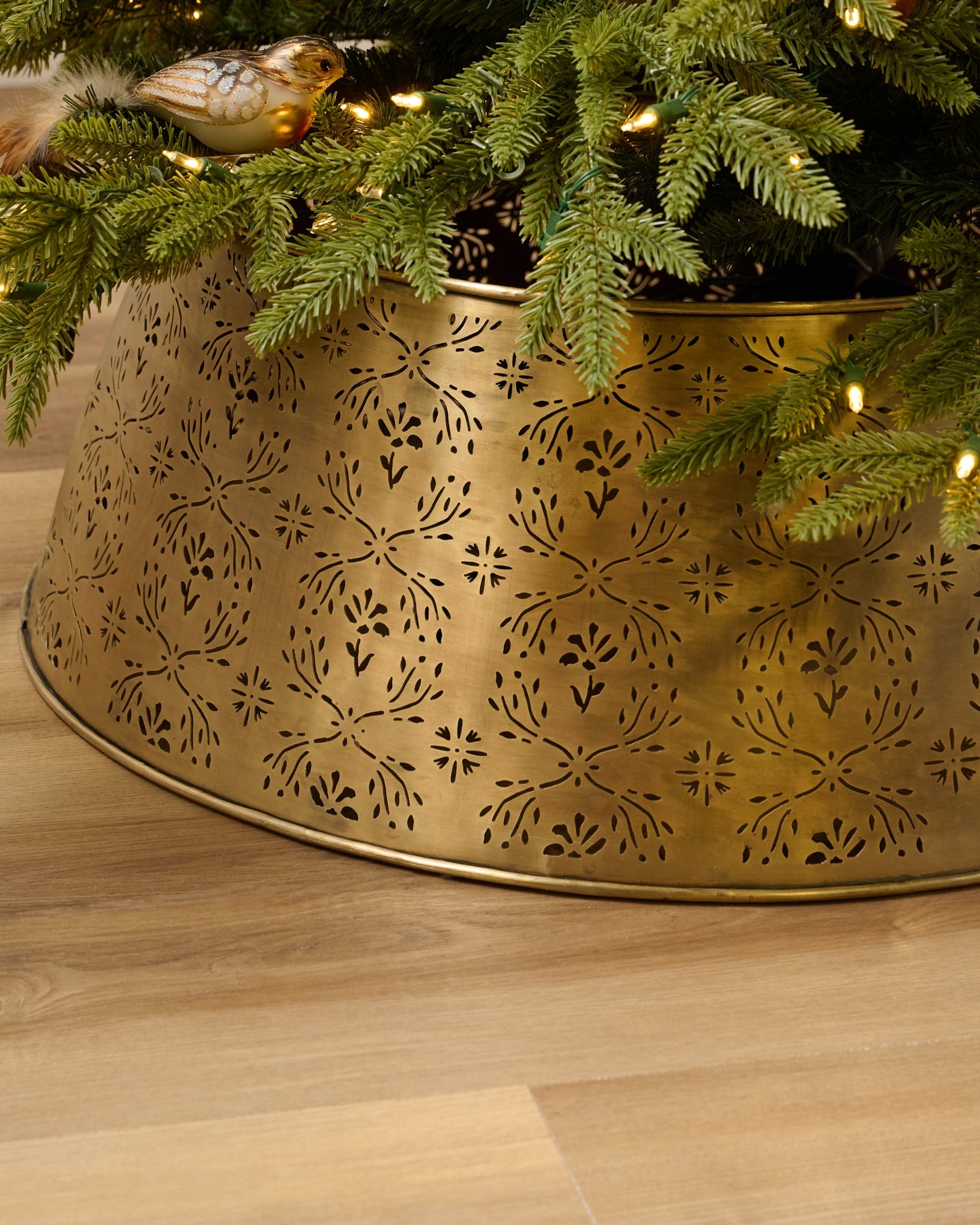 Antique Brass Finish Tree Collar