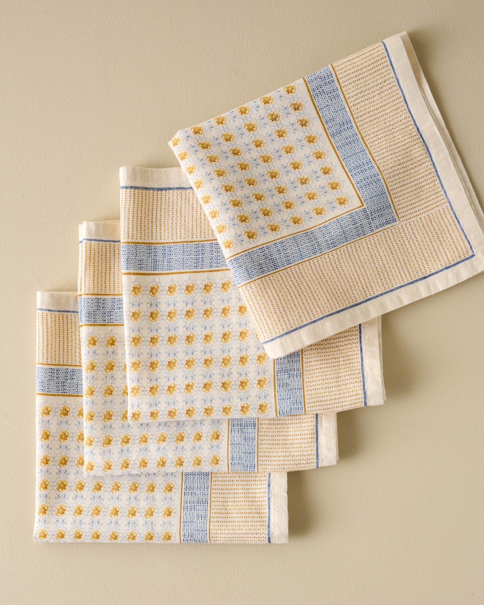 Luna Floral Printed Napkin Set of Four
