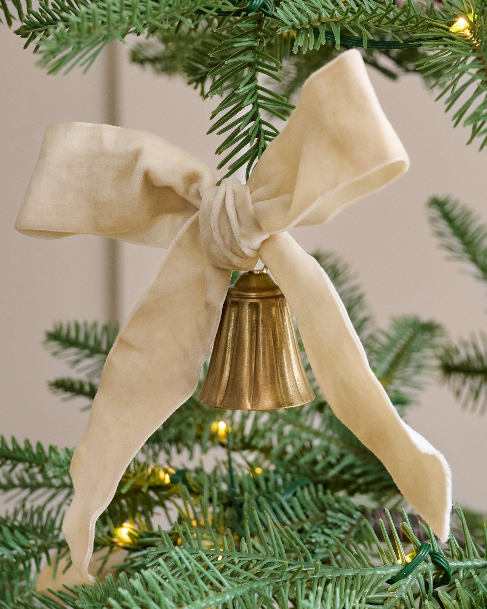 Velvet Bow with Bell Ornament, Set of 6