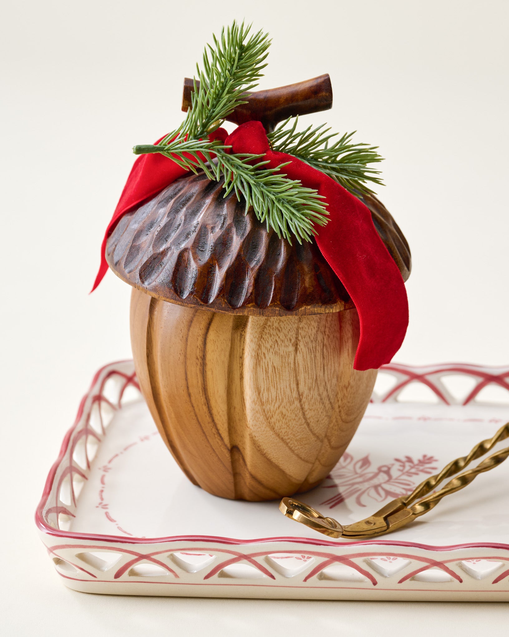 Magnolia Acorn Candle