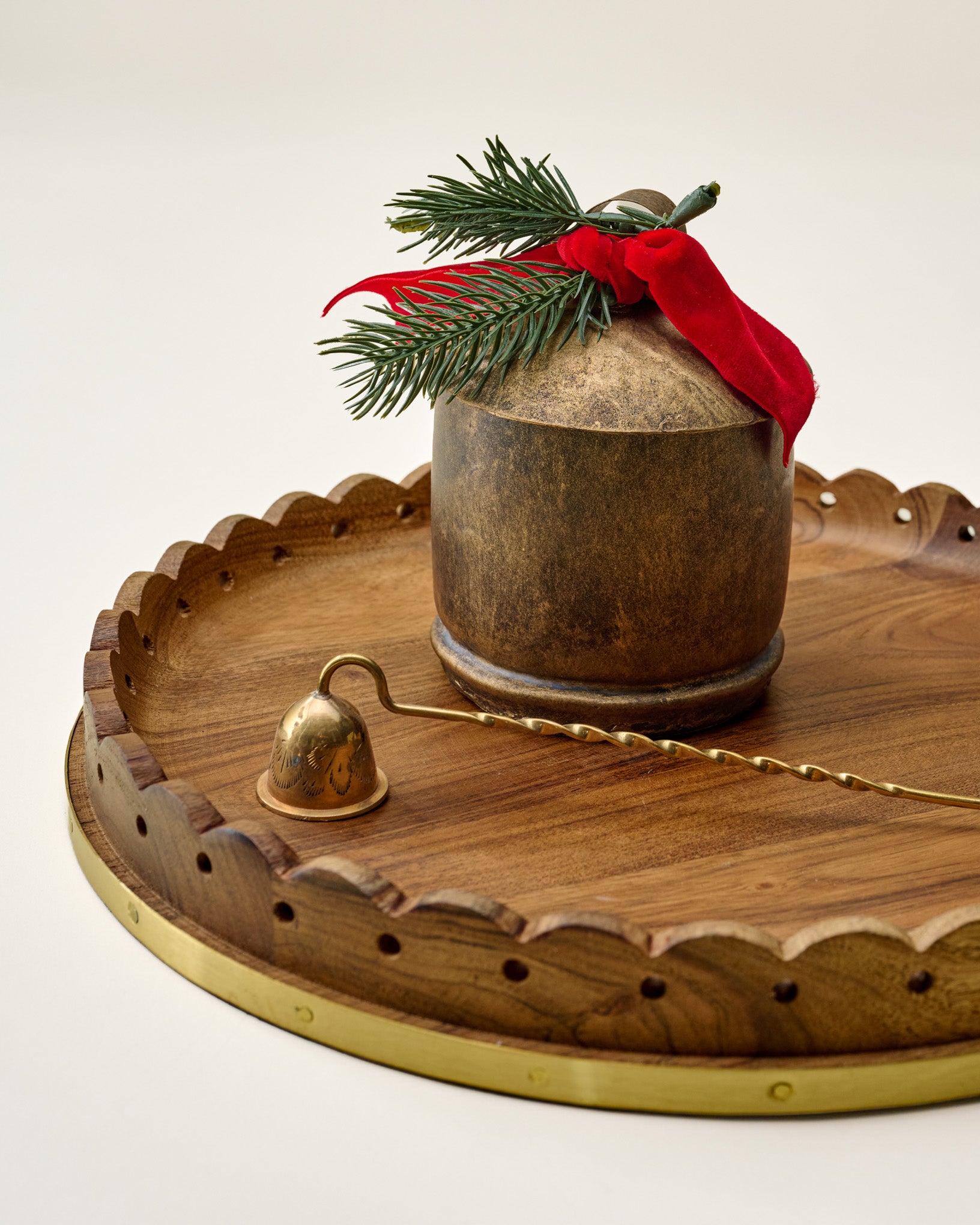 Magnolia Antique Brass Bell Candle