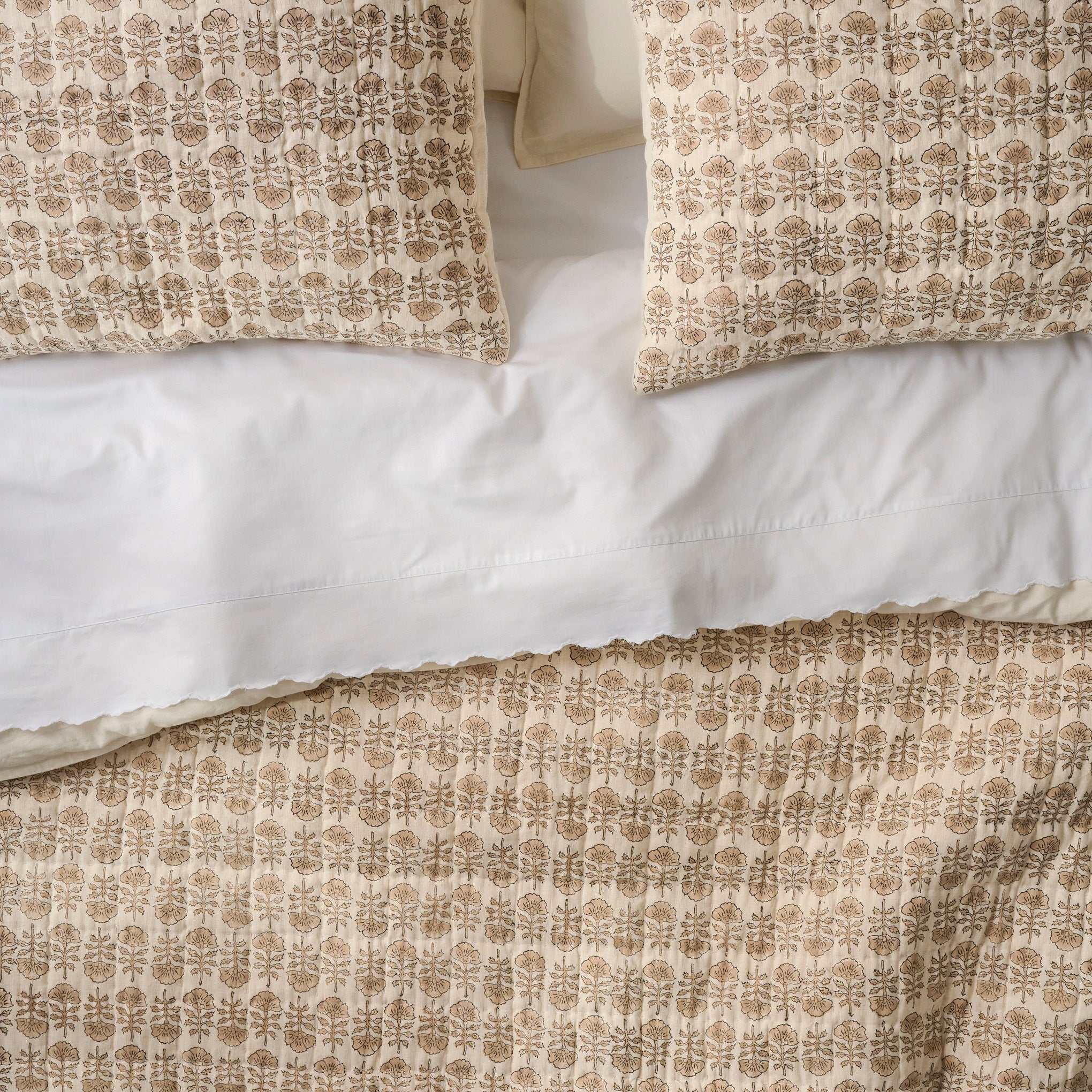 Natural Flora Block Print Quilt + Sham Set (Queen)