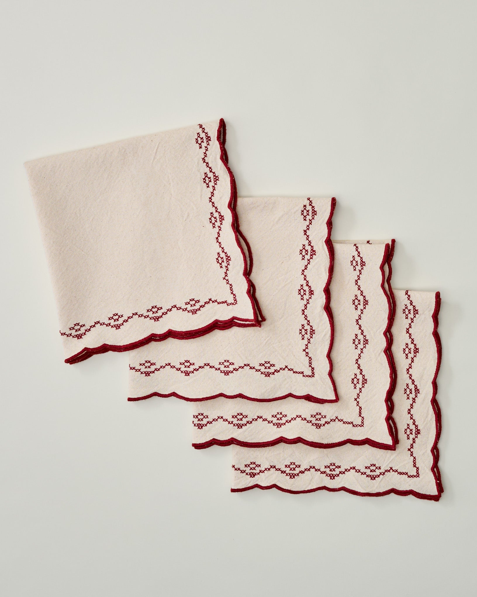 Embroidered Scallop Napkin Set of Four