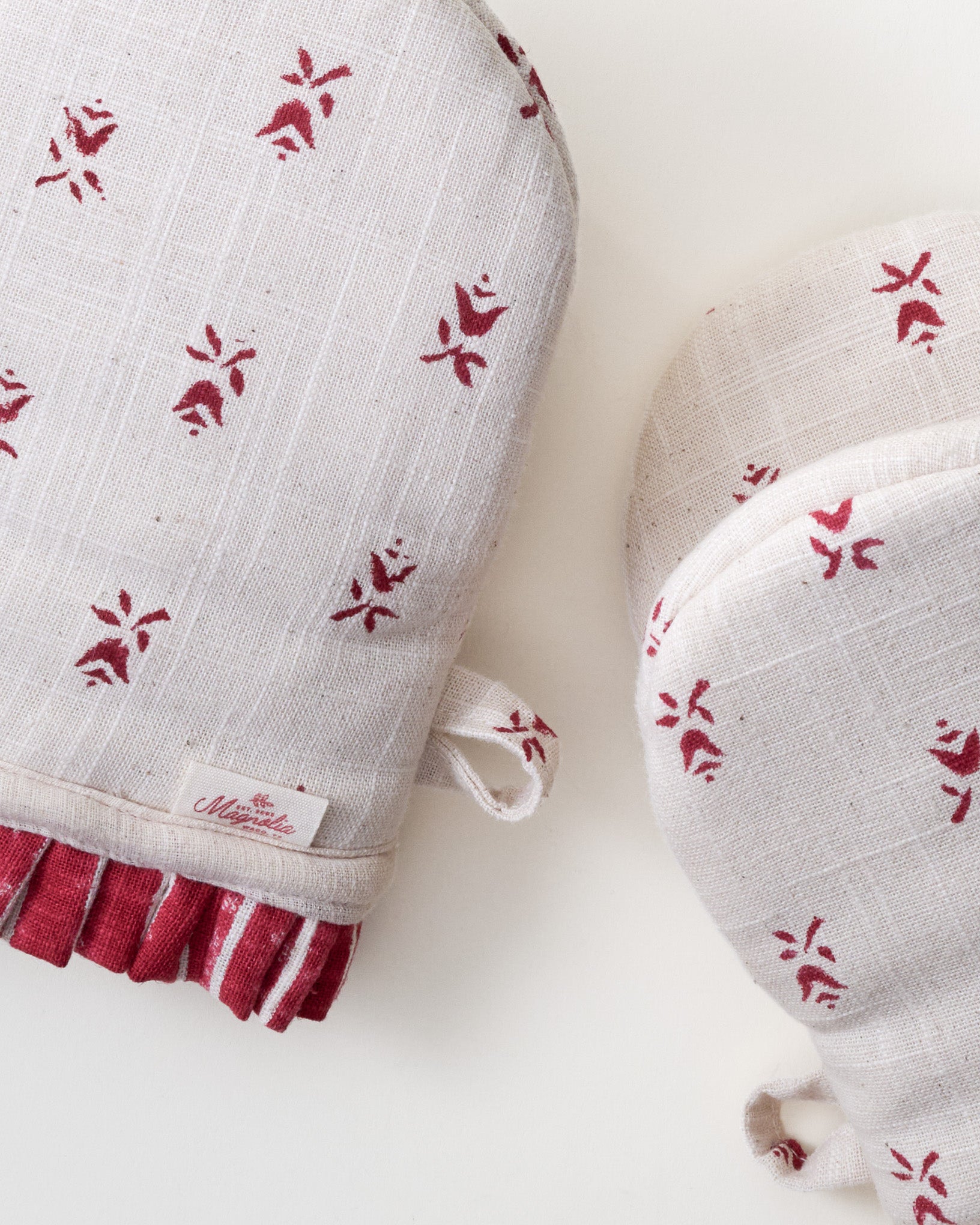 Tulip Block Print Oven Mitt Set of Two