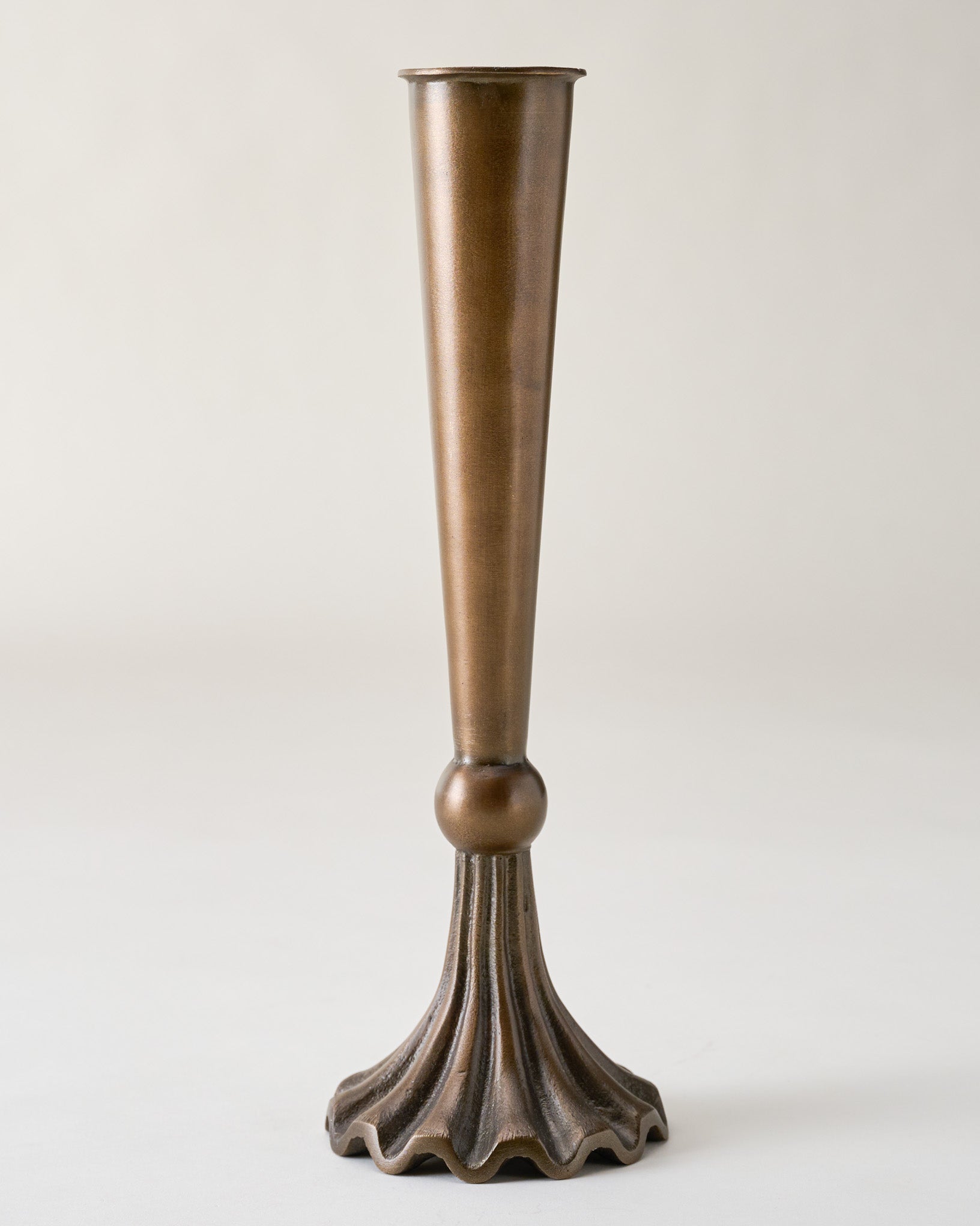 Hayes Scalloped Base Vase