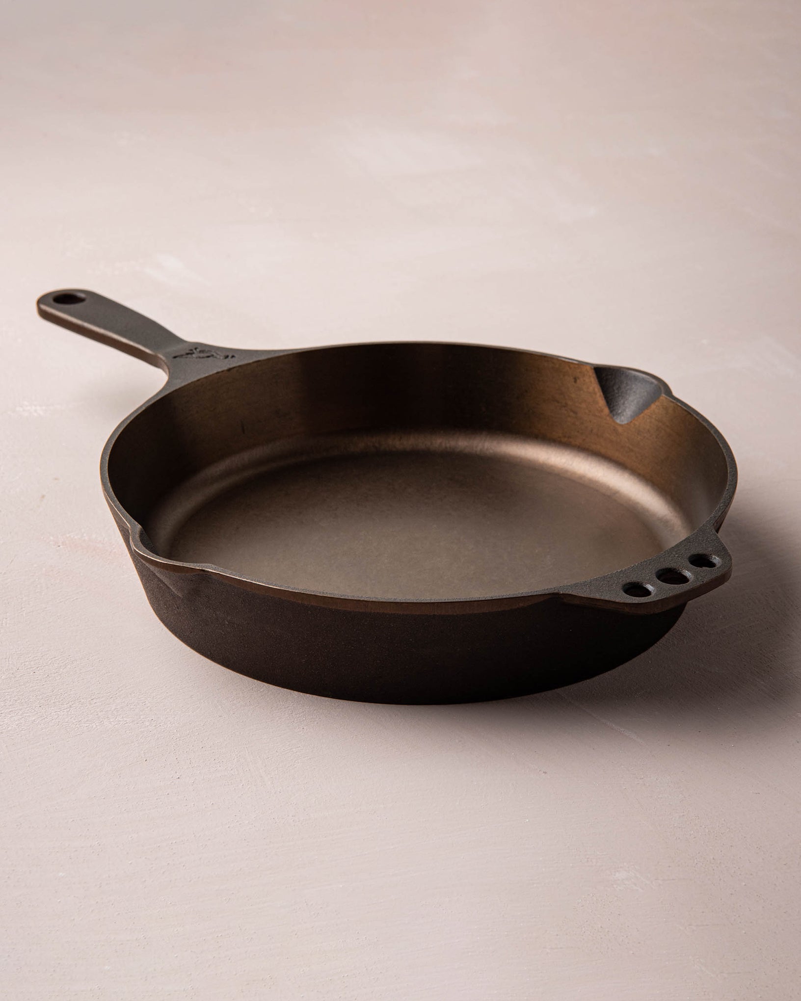 Smithey Cast Iron Skillet (No. 10)
