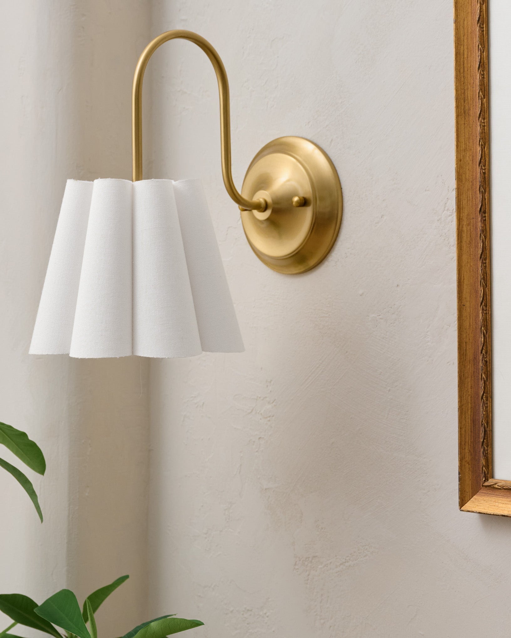 Odette Linen Scallop Wired Sconce