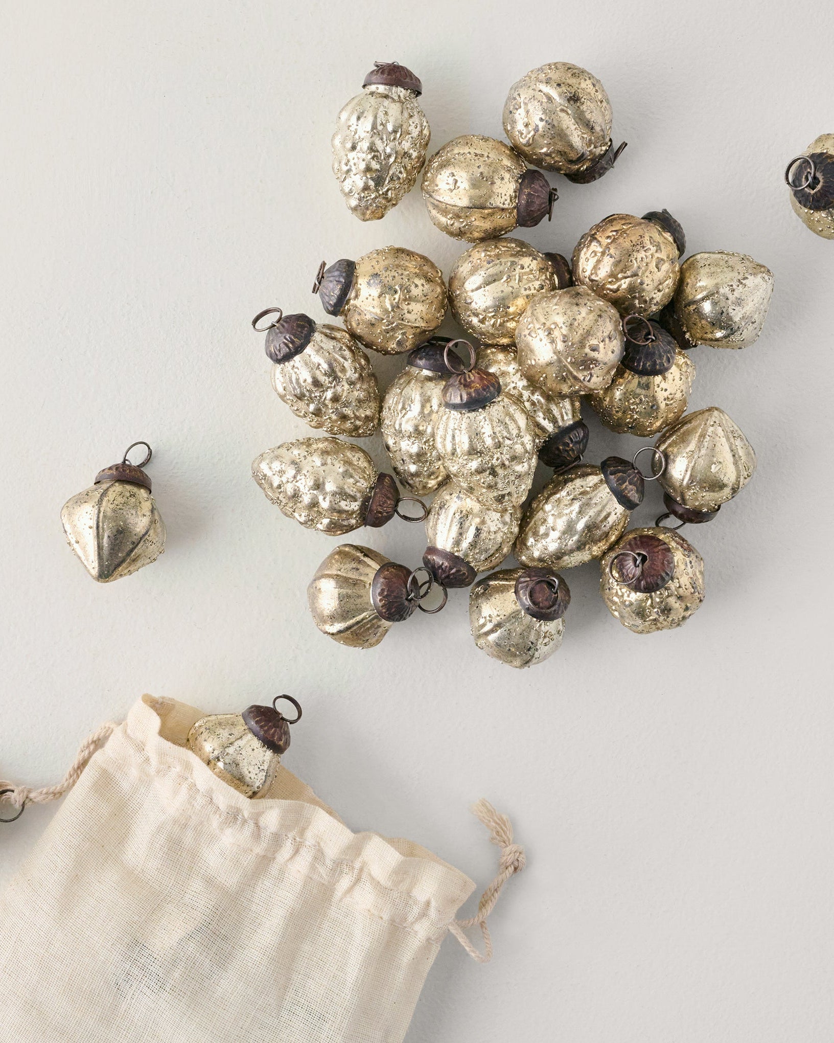 Antique Inspired Ornament Bowl Filler